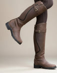 Silvorne Madison botas altas de cuero marrón con detalle de hebilla y suela de goma.