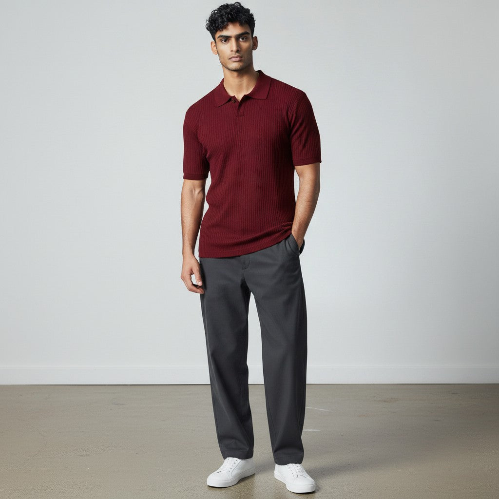 Silvorne hombre camiseta de punto color burdeos con cuello vuelto y manga corta, ajuste slim.