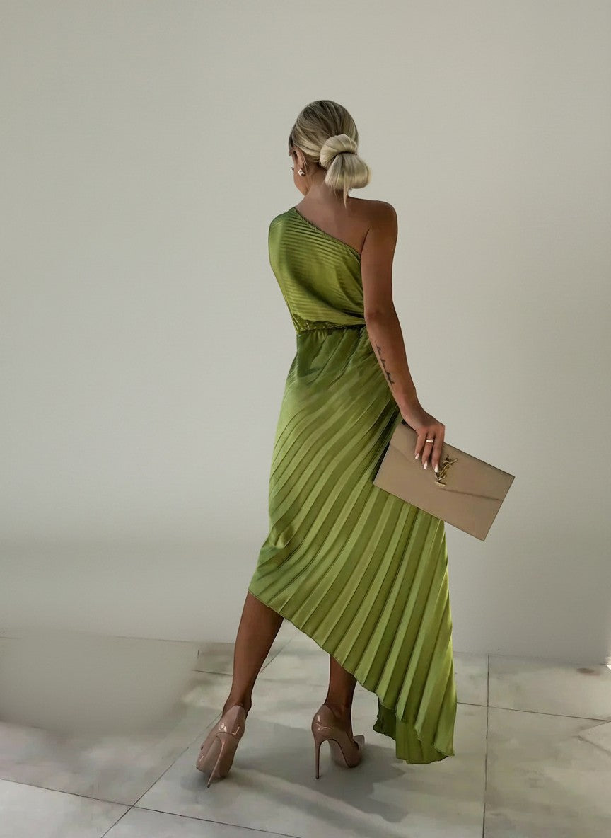 Sophia | Elegant Pleated Maxi Dress 2