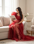 Silvorne Vestido de maternidad rojo de tul transparente con un solo hombro y abertura alta, ideal para fotografía.