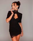 Silvorne vestido negro ajustado con cuello alto de encaje y manga corta, ideal para eventos.