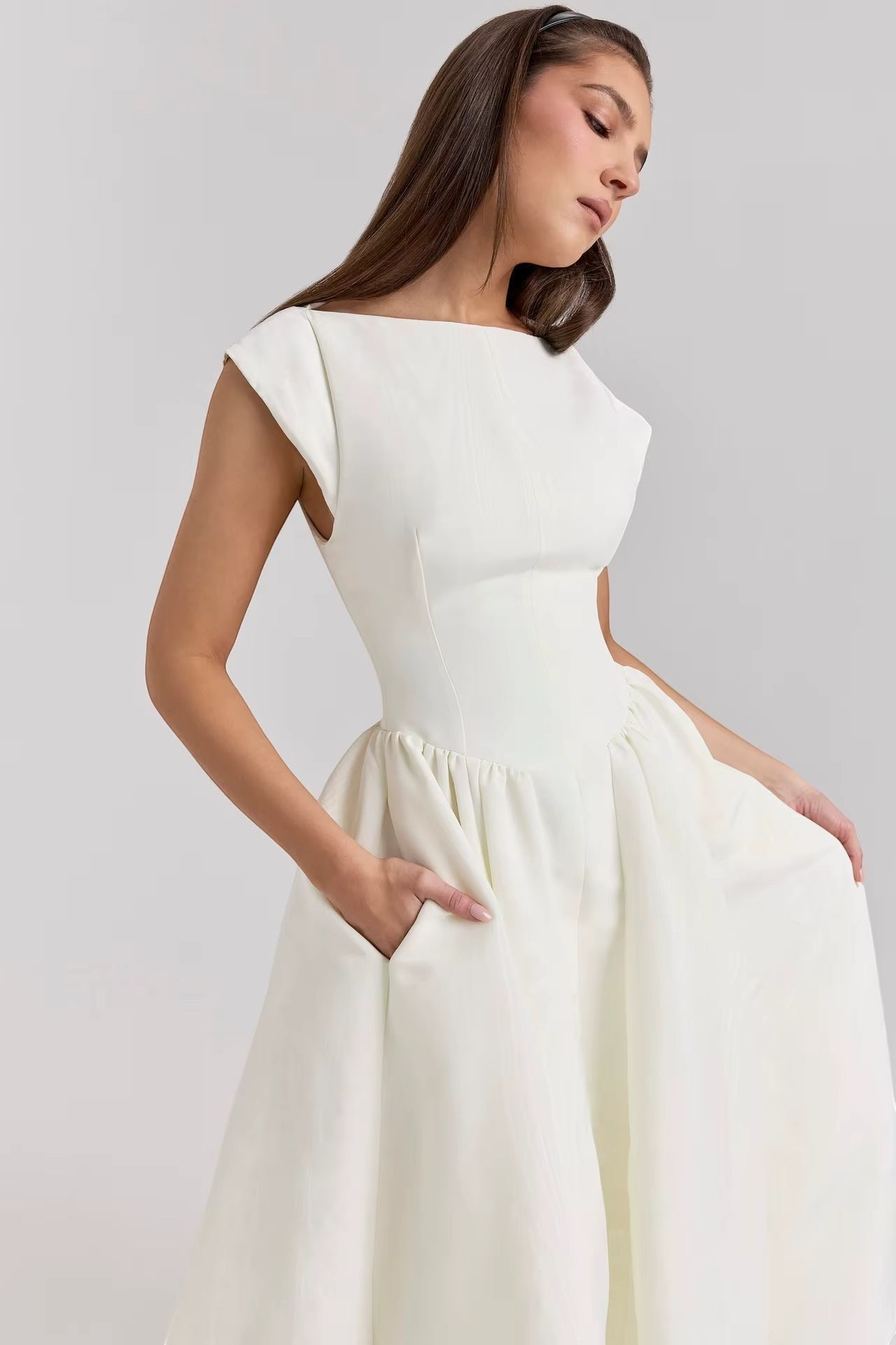 Elegant Midi Dress with Cap Sleeves &amp; Open Back Design for Timeless Style 4